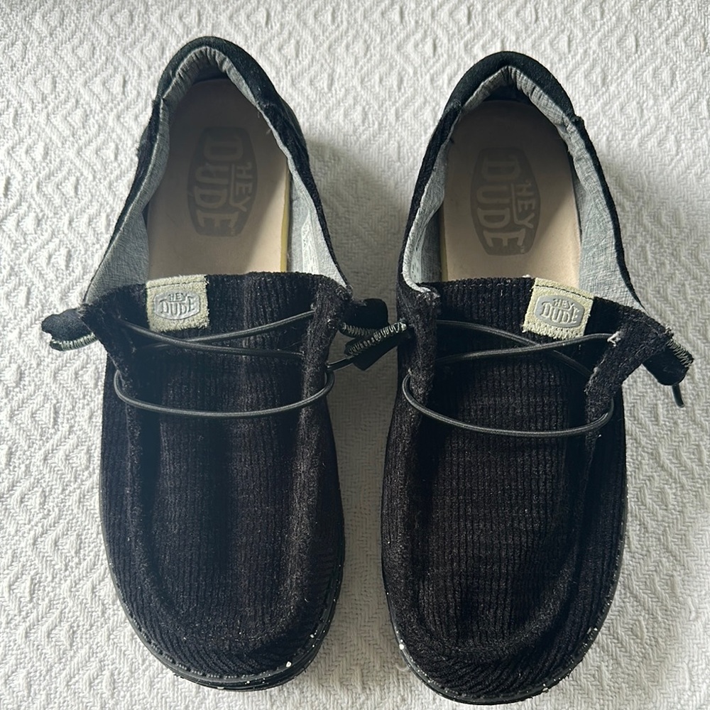 Hey Dude Women’s Black Corduroy Wendy Slip-On Shoes